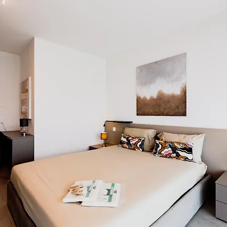 Oro - Modern For 4 Guests Lejlighed Bellinzona